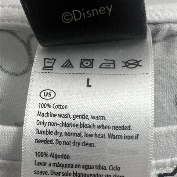 Disney Women’s White & Black Graphic Tee – Playful Character Fun ✨🐭 - Picture 5 of 8